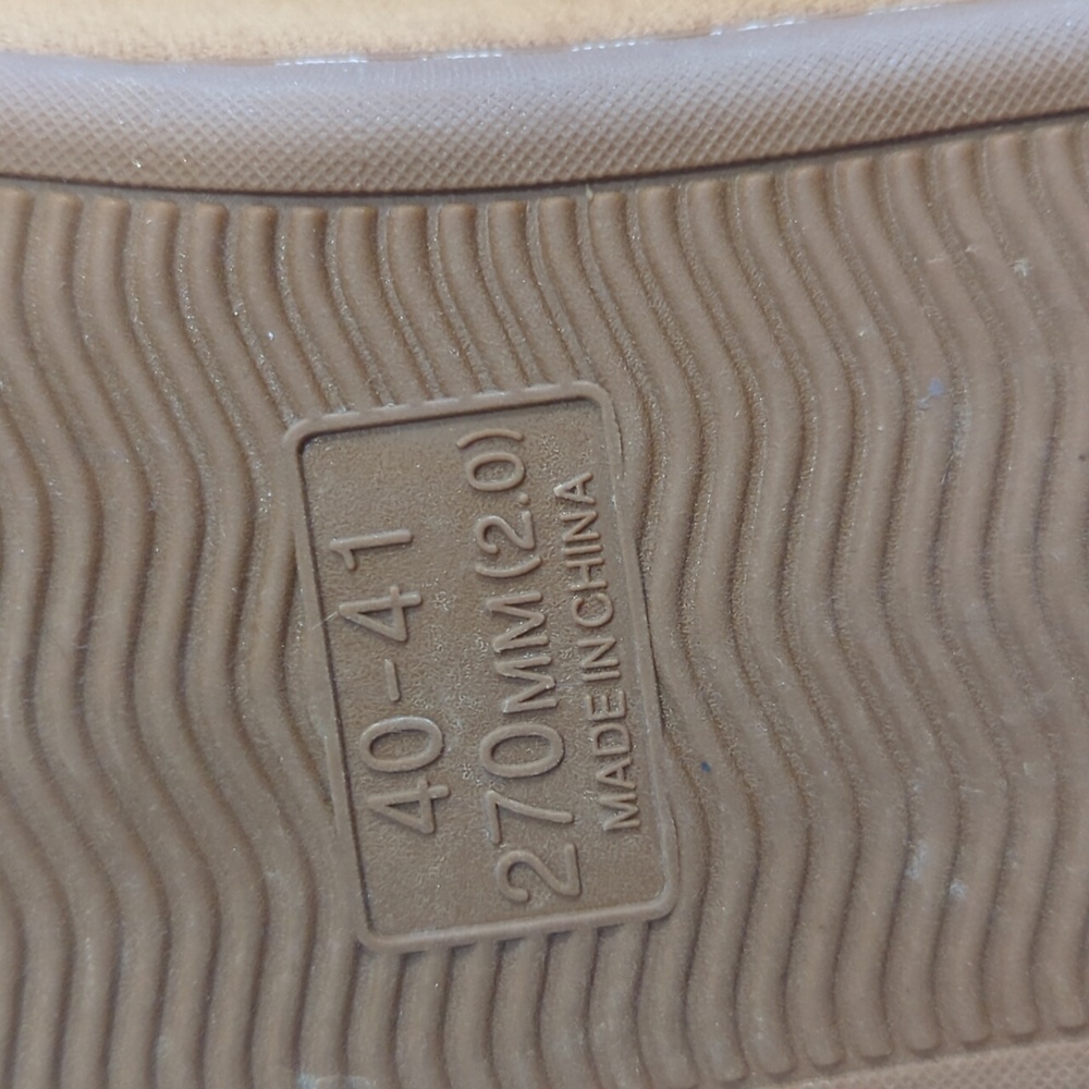 Slippers - Picture 4 of 4